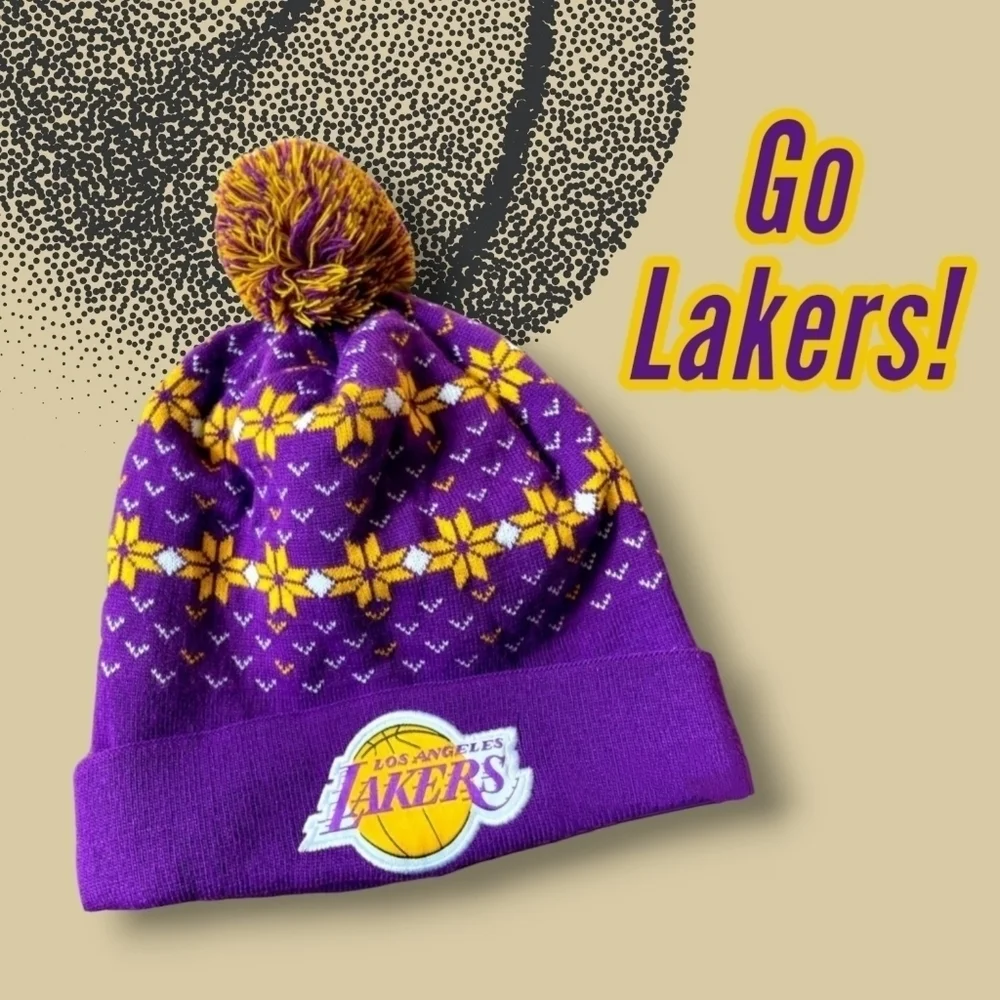 NBA Los Angeles Lakers Beanie w/ PomPom | Unisex | NWOT | Purple & Gold